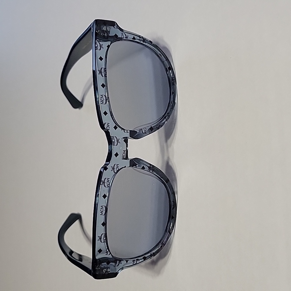 MCM! Blue Transparent Clear Monogram Visetos Wayfarer Sunglasses - Picture 2 of 9